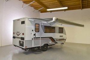 The 1475 is perfect for those looking for a smaller sized light weight trailer! Inside you will find all the basic amenities you need to enjoy your trips in comfort and convenience. See more about it here: https://goo.gl/a23PG9 | Lance Camper
