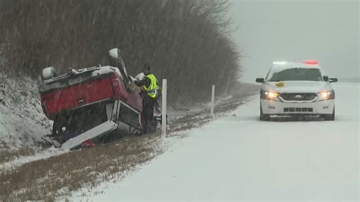 Power outages, pileups as winter storms pound U.S. Midwest, Atlantic Canada