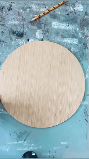 282K views · 1.3K reactions | we love a spooky door hanger #doorhanger #signmaker #halloweendecorating #falldecor | Lyndsay • The Nest | Facebook