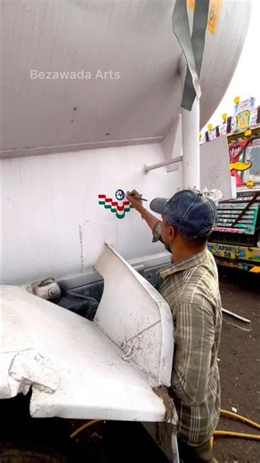Talented Street Artist Creates Amazing Truck Paint Art | Incredible Hand Painting Skills