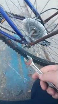 I did the rear alignment on the rear wheel of the crashed vintage bike