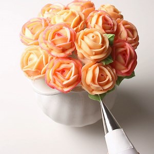 33K views · 376 reactions | Make these rose cake pops for Mother's Day! | SweetAmbs | Facebook