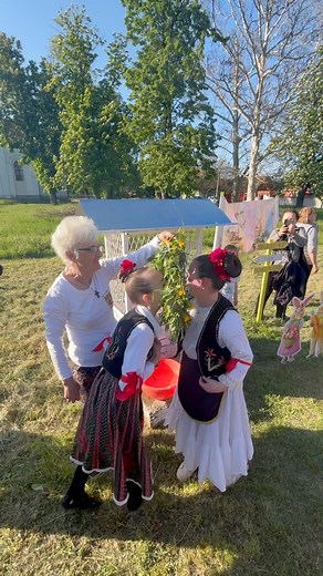 Srpski običaji i tradicija "Kumačanje" #Tradicija #igra #obicaji #deca #radost #muzika #ples #folklore #kud | Kud Labudovo Okno