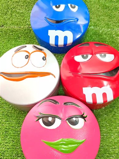 Mixing Funny Candy M&M Art for ASMR Satisfaction