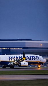 How planes slow down right after landing