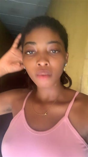 Annastasia obiagazie | You guys tell me I post too many reels😹 Na Facebook command I Dey follow😹 | Instagram