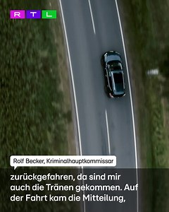 Die Geschwister Melanie und Karola verschwinden am 4. August 1986, drei Tage später werden ihre Leichen gefunden. Die Presse stürzt sich auf den Fall. Eine Kleinstadt wird belagert. Die Mutter der Kinder wird verhaftet und 1988 verurteilt, doch mehrmals wird das Verfahren neu aufgerollt. In der Doku "Das Geheimnis der Weimar Morde" gibt es eine neue Spur. ➡️ Die Doku findet ihr hier: http://on.rtlplus.com/1/weimar #Weimar #TrueCrime #RTLPlusDoku | RTL Explosiv