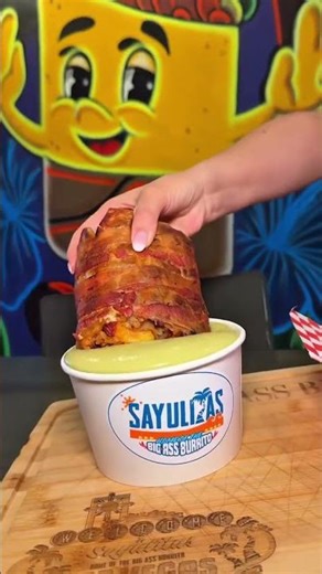 Sauce Lovers, This One’s for You 🌯🔥 #comfortfood #foodie