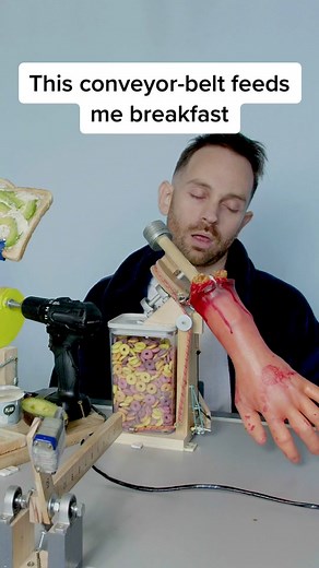 This conveyor-belt feeder was in collaboration with @oatly | conveyor belt feeder