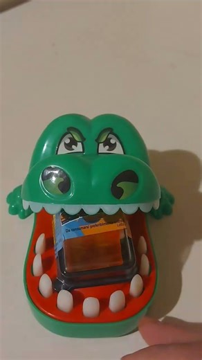 Crocs try sushi gummy#satisfying #satisfying #shortvideo