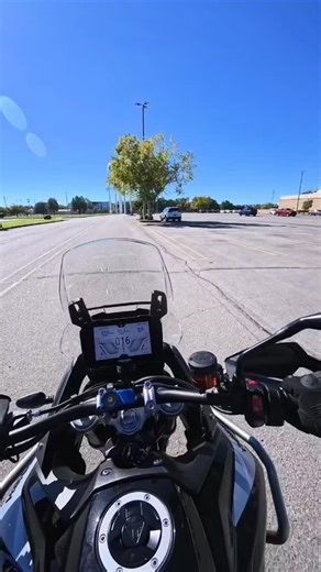 🏍 justride_moto 🏍 on Instagram: "Uturns for days. #uturn #motorcycle #triumph #motovlog #msf"