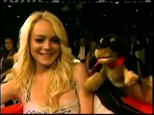 Eminem and Lindsay Lohan meet up at MTV awards.That ending....