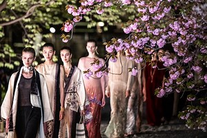 Dior hosts a spectacular nighttime show amidst the cherry blossoms in Kyoto