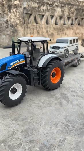 Loading Car New Holland tractor remote control😱