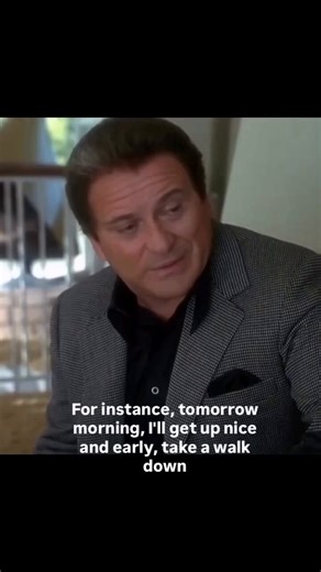 In Casino (1995), Joe Pesci delivers one of the most terrifying performances of his career as Nicky Santoro — explosive, unpredictable, and violent without warning. Standing beside Robert De Niro, Pesci turns every scene into tension, proving once again that nobody played dangerous mobsters quite like him. Loud, ruthless, funny, frightening — you never know what Nicky will do next, and that’s exactly what makes him unforgettable.