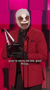 1.3M views · 3.6K reactions | The Weeknd honored the late Prince by dedicating his American Music Award to him in 2020  #AMAs #AMAs50 | American Music Awards | Facebook