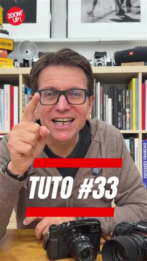 📸 Le kit de base avec ton appareil photo ? Parlons-en. Quand tu achètes un boîtier entrée de gamme, on te vend presque toujours le fameux 18–55 mm f/3.5–5.6. Il n’est pas cher, parfois presque donné. 👉 Pourquoi pas, prends-le. Mais soyons clairs : avec ça, tu feras rarement de belles photos. Pourquoi ? – Il n’ouvre pas assez – La qualité optique est faible – Peu de lumière, peu de caractère, peu de rendu 👉 La vraie solution : la focale fixe. En plein format, un 35 mm f/1.8 ou f/2, par exemple