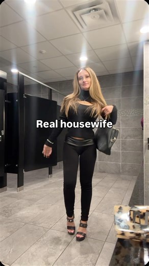 Alicia Hebner on Instagram: "On some real housewife sht ☺️ #classy #classyandfashionable #realhousewife #housewives #workinghousewife #allblackoutfits⬛️✔️ #outfitoftheday #nomakeupandnofilter #nofilterneeded #nomakeup #withandwithout"