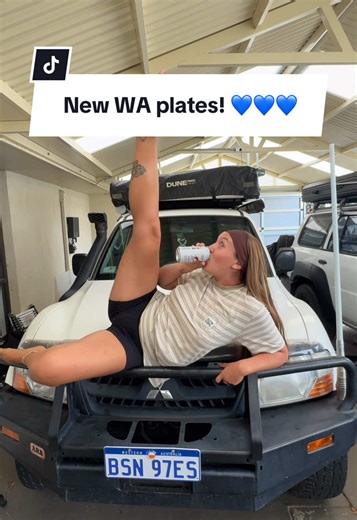 it’s out with the old & in with the SHINY new!! 😂 After the ball ache of trying to get the car from NSW to WA plates, it’s only taken us a total of 5 weeks 🫠🫠 But we have shiny new blue WA plates!! 💙💙 Does that make us officially Western Australians now? 🇦🇺 ( I hope so 🤞)