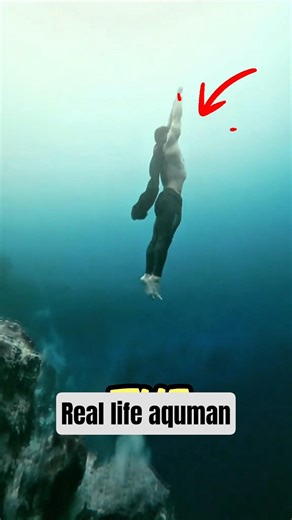 Real Life Aquaman? This Man Can Stay Underwater for 10 Minutes 😳🌊