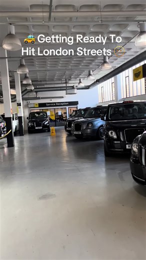 🚕 #london #white #cab #fyp #taxi
