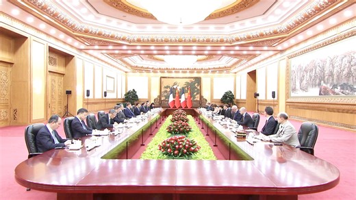 Chinese President #XiJinping held talks with French President Emmanuel Macron on Thursday in Beijing. Xi said that China and France should demonstrate their sense of responsibility, uphold the banner of multilateralism and firmly stand on the right side of history. | CGTN