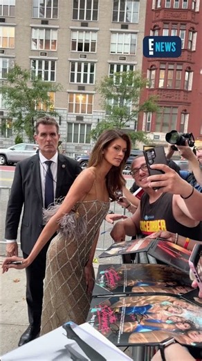 Kaia Gerber poses with fans and signs autographs ahead of "The Shards" premiere.