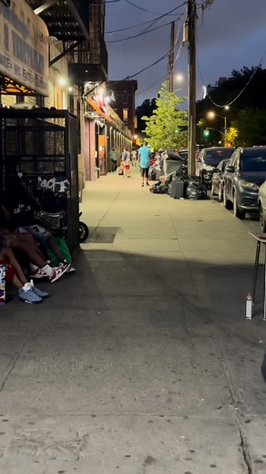 StrollingTheCity on Instagram: "Strolling through the “most dangerous” hood in Brooklyn at night  They said I’d never do it… so I pulled up but I’m not the only one doing surveillance  “Bro, you scared to walk in the hood at night.” Nah fam — I just bring a camera, not problems  Truth is, most people out here are chill. You show love, they show love. Act normal. Don’t be goofy. Simple math 路‍♂️"