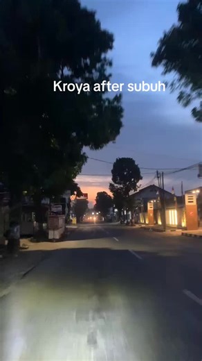 Sida bada ora sih lur? dneng tsih sepi #puasa #lebaran #kroya #cilacap #ngapak #banyumas #jateng #subuh #pagi #fyp #maret #jalanraya #sunrise #vibes #pagi #ramadhan