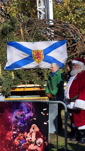 Boston’s Christmas Tree has officially arrived, lead in by Boston’s Mayor @mayorwu — a tradition that’s been shining in Boston Common since 1941. 🎄✨ Since 1971, this tree has been a yearly gift from the people of Nova Scotia, a heartfelt thank-you for Boston’s aid after the 1917 Halifax Explosion. On December 6, 1917, two ships collided in Halifax Harbour, causing a massive blast that killed nearly 2,000 people and left many more injured and homeless. Boston rushed medical teams, supplies, and 