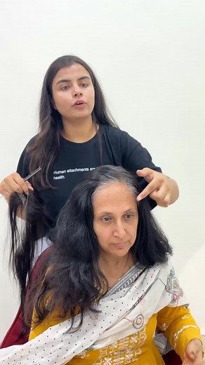 Those front greys that show up before you’re ready… we’ve all felt that. Halo hairline topper wraps around softly, no clips, no effort, just you, feeling like you again. 💫 Product used : halo hairline topper natural black #hair #hairtopper #explore #humanhair #hairextensions #trending #shellhair #hairthinning #hairthinningsolution #hairvolume | The Shell Hair Extensions