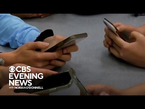 How to keep your child safe on their cellphone