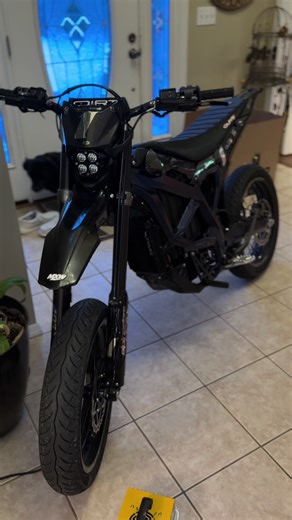 New decals are tuff #ultrabee #emoto #surron #fyp #dirtbike | Dirt Bike