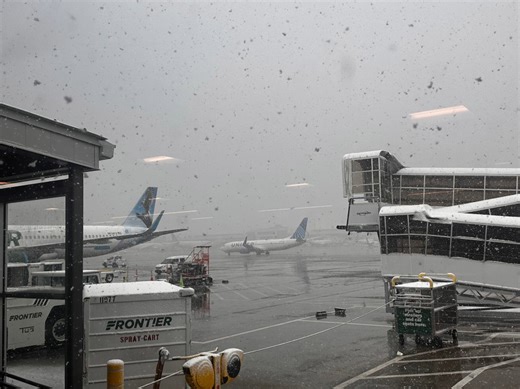 More than 1k flights delayed at Denver International Airport on Friday amid snowstorm