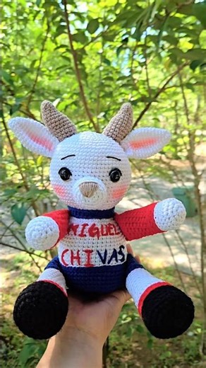 chivas del guadalajara personalizado. patrón propio. #crochet #amigurumi #chivasdeguadalajara