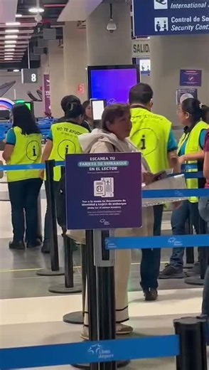 Mamá, gracias por estas dos semanas.. hace 6 años te fuiste por primera vez y me quedé con el corazón roto y solo con todos mis problemas, hoy después de 6 años te vas nuevamente y aunque esté con el corazón triste ya no estoy solo. Está fue mi primera navidad que he sentido el calor familiar nuevamente después de años y lo valoro, voy a seguir esforzándome por salir adelante por nosotros madre, no conozco a nadie tan fuerte como tú, te amo y te amaré siempre, nos vemos pronto mi querida madre ❤