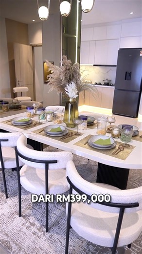 Intana Ria 3 kini hampir siap dan sedia menanti pemilik baharu yang inginkan kediaman selesa serta lengkap dengan kemudahan moden. Projek ini direka untuk gaya hidup praktikal dan sesuai untuk keluarga muda. Untuk PPAM, kita buka 100 unit khas sebagai peluang istimewa bagi mereka yang ingin memiliki rumah sendiri pada harga mampu milik. Permohonan boleh dibuat melalui laman web www.ppam.gov.my. Bagi jualan terbuka, turut tersedia 100 unit untuk mereka yang mencari kediaman berkualiti dalam kawas