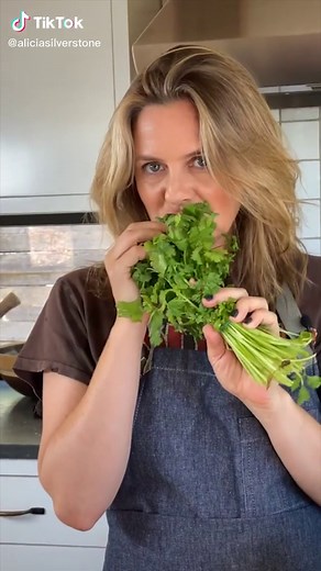 Cilantro vs Culantro: Genetic Mutation Differences Explained