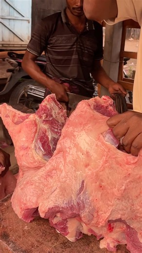 Amazing cow's meat processing skills