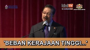 Jabatan Perkhidmatan Awam (JPA) di peringkat akhir melaksanakan kajian berkaitan skim pencen penjawat awam sebelum dibawa ke Jemaah Menteri untuk dimuktamadkan. Menurut Ketua Setiausaha Negara Mohd Zuki Ali, setakat ini tiada sebarang keputusan diambil berhubung skim berkenaan, termasuk untuk menggantikannya dengan kaedah lain. Kerajaan dikatakan bakal melaksankan pengambilan penjawat awam secara lantikan kontrak sehingga inisiatif kaedah lantikan baharu diperkenalkan. Sumber video: https://www.