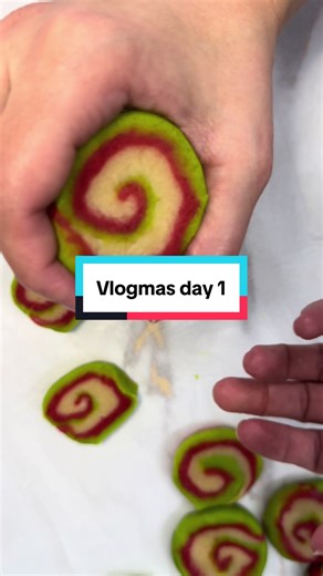 I’ll be here every day posting baking Christmas content on my page for #vlogmas join me to learn some tips and tricks that will help you through your holiday baking! #bakersoftiktok #homebaker #bakingtips #cookiedecorating