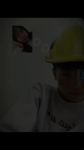 Ảnh Suy Nghĩ Trong Đầu Người Yêu: Xu Hướng Mới