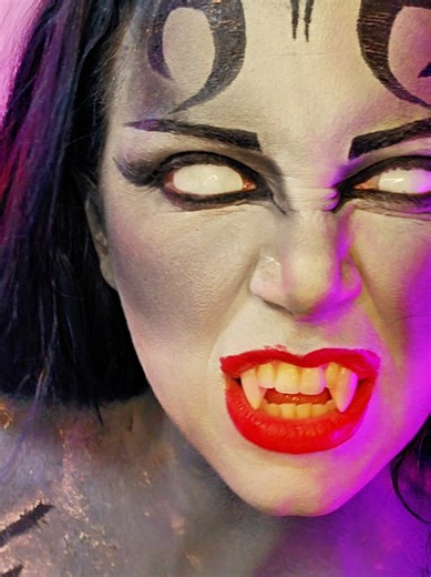 Ferril? Sorry. Feral? Sorry 😅 - BloodRayne Cosplay #makeupartist #houseofquartz #cosplay