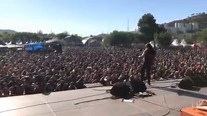 299K views · 10K reactions | Roots Bloody Roots in Barcelona! | Sepultura | Facebook