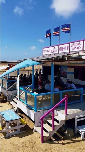 Sunday afternoons at Surf Hub Kite Beach