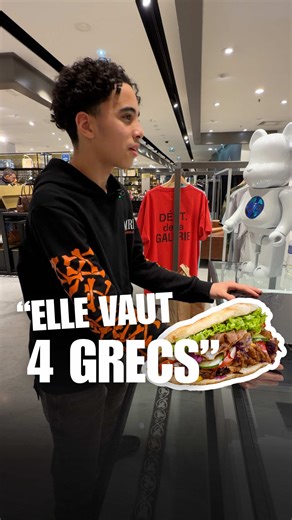 Il essaye de me ragebait ou quoi ? 😤 Sessions rachat chaque semaine, dans une ville différente ! Infos annoncées en story 👉 Abonne-toi pour ne rien rater ! Boutique Dimension Stores BHV - Rue de la verrerie, Paris 75004 #rachat #sneakers