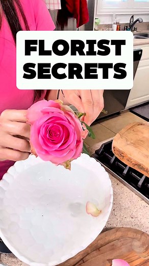 Florist secrets #roses #flowers | Natalie and Connie