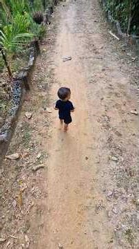 പശു🐮 മാമയെ കാണാൻ പോയാലോ #shortsfeed #baby #evening #walking #reels #song #music #cow #cute #smile