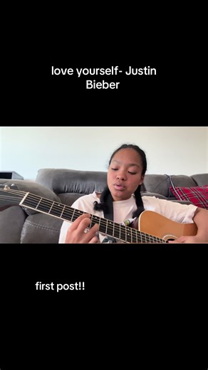 hola I’m a 17 year old trying out guitar!! any tips and advice to guys have i would very much appreciate it!!! #guitar#fyp #viral#learning#fypシ゚viral