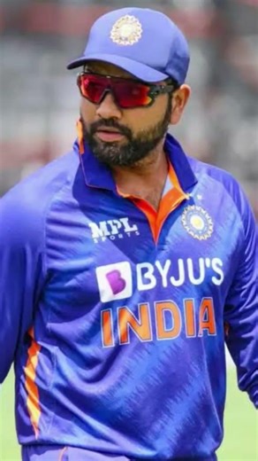 Rohit Sharma ne kaha 🗣️ ki mere fans mere liye kuch bhi kar Sakta hai 😱#shorts​ #cricket​ #ytshorts​